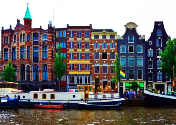 21_2017-08-16_Canal Singel_Boat Houses ����-10001.JPG