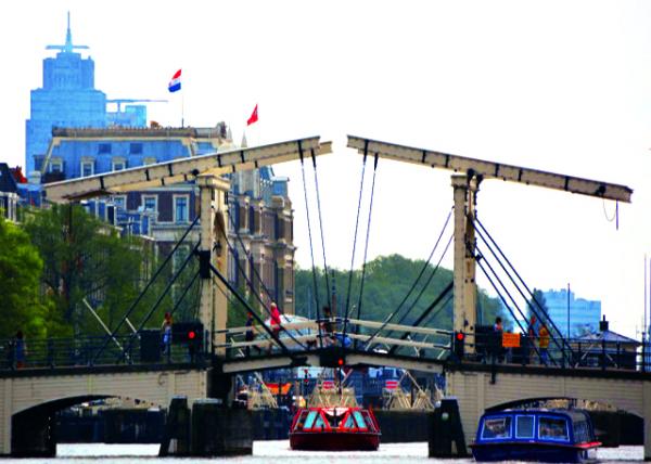 28_2017-08-16_Amstel_Magere Brug ��ķ˹�غӡ��ݘ�-20001.JPG