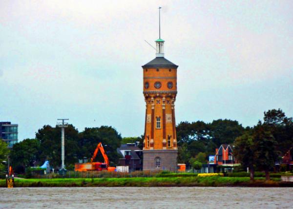 2017-08-17_Dordrecht_Water Tower ˮ��0001.JPG