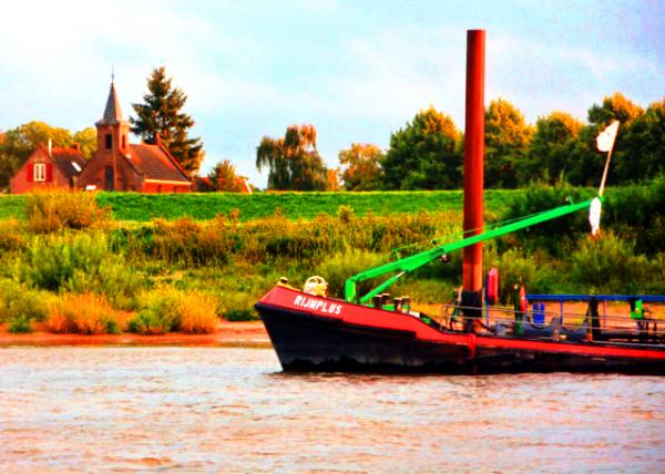 07_2017-08-17_Nijmegen_Bunker Vessel 堡船0001.JPG