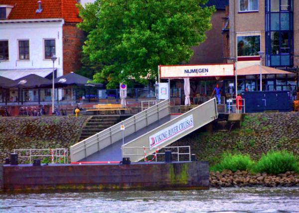 10_2017-08-17_Nijmegen_Pier0001.JPG