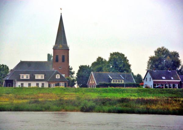 05_2017-08-17_Waal River_St. Maurice Church @ IJlst����˹�ء�ʥĪ��˹��Ħ�������ˡ�����0001.JPG