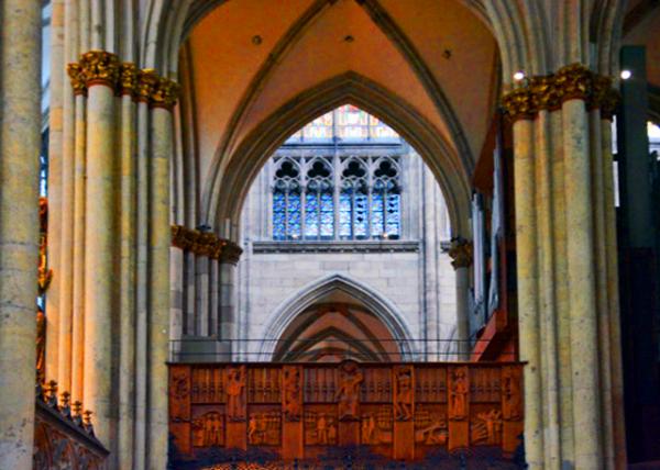 05_2017-08-18_Kölner  Dom_Courtyard ͥԺ0001.JPG