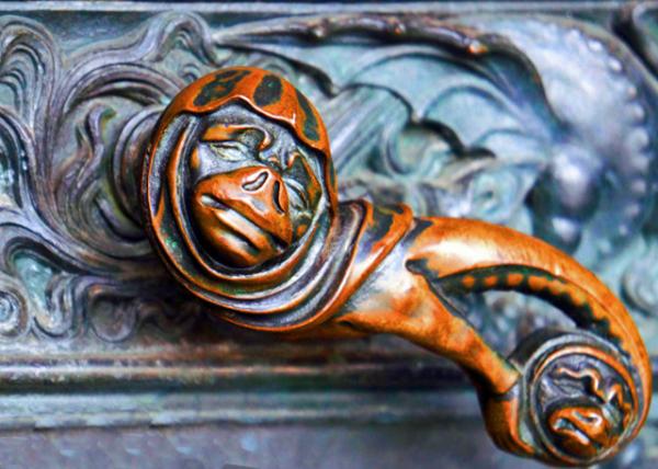 12_2017-08-18_Kölner  Dom_Bronze Gate Head Knocker ��ͭ�Ż�-10001.JPG