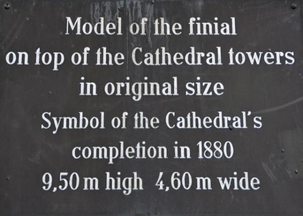 35_2017-08-18_Domplatte_Reproduction of the Crucifixes of the Cathedral_English  Inscription Ӣ�����ġ������Ү����������Ʒ0001.JPG