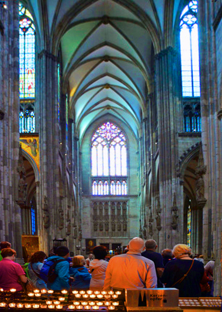 16_2017-08-18_Kölner Dom_Interior of the Medieval East End_ Showing the Extreme Height �����Ͷ���_չʾ���ø߶�-40001.JPG