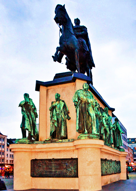 21_2017-08-18_Heumarkt_Equestrian Monument of Frederick William III of Prussia Ǭ�ݏV��������ʿ�����׵���ˡ����������T�R�o�0001.JPG