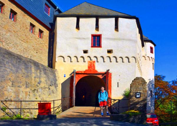 05_2017-08-19_Door_Drawbridge Gate w House ������0001.JPG