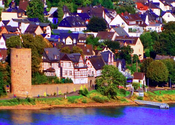 13_2017-08-19_Rhens_Scharfer Turm, a 14th-century Watchtower l ������14���Ͳt����0001.JPG