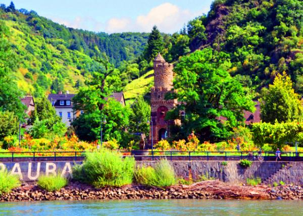 01_2017-08-19_Braubach_War Memorial ս�����0001.JPG