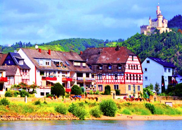 25_2017-08-19_Spay_Marksburg above the Town �������ɱ�0001.JPG