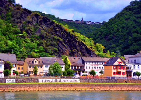 11_2017-08-19_St Goarshausen_Loreleystadt under Patersberg ʥ��ɭ������˹ɽ����������0001.JPG