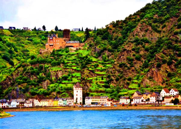 13_2017-08-19_St Goarshausen_Katz Castle above Rhine Promenade-20001.JPG
