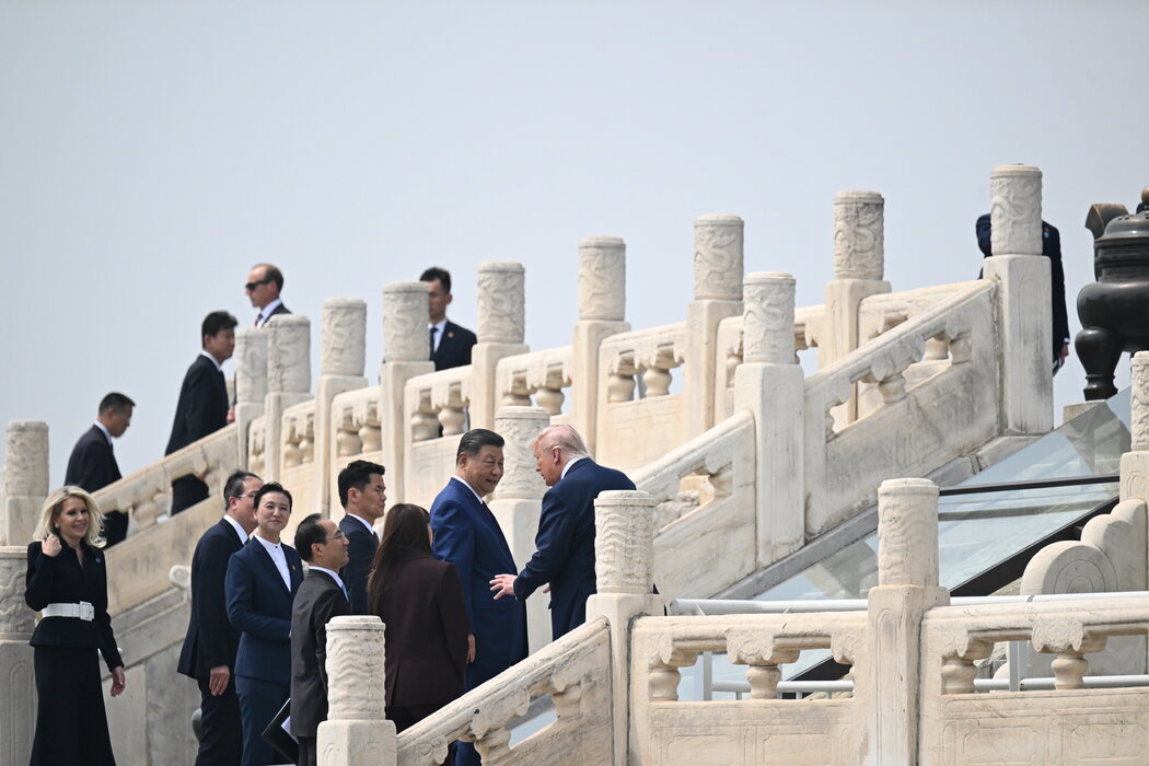 周四,特朗普与习近平在北京天坛。