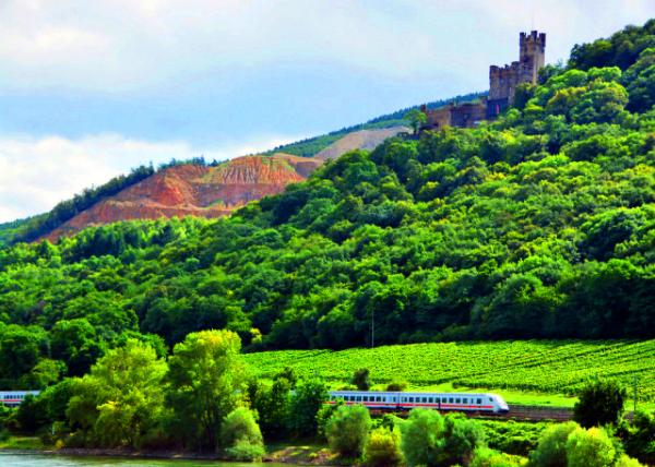 13_2017-08-19_Niederheimbach_Sooneck Castle & Open-pit Mine (Greywacke) ɣ�ڿ˱���¶���-20001.JPG