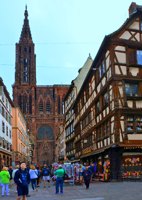 2017-08-21_West Façade Viewed from Rue Merci��re-10001.JPG