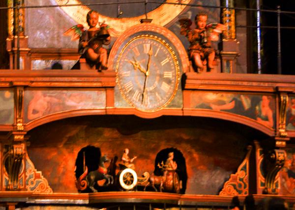 16_2017-08-21_Astronomical Clock_12-hr Clock & Cherubs0001.jpg