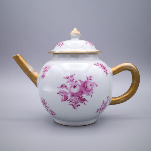 5_chinese_qianlong_puce_teapot-min.jpg