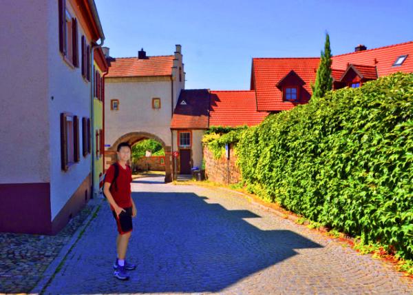 06_2017-08-22_Gate_Goldengasse and Kapftor_ Gate w Lovely View �ƽ���Ϳ��շ���-10001.JPG