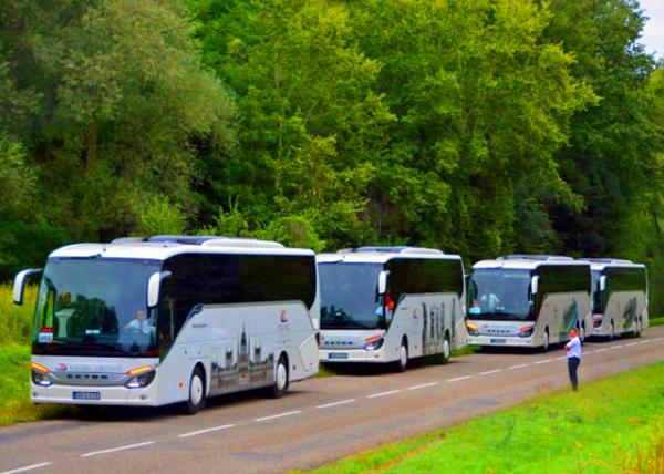 21_2017-08-22_Möhlin River_Tour Buses Ī�ֺӱ����δ��0001.JPG