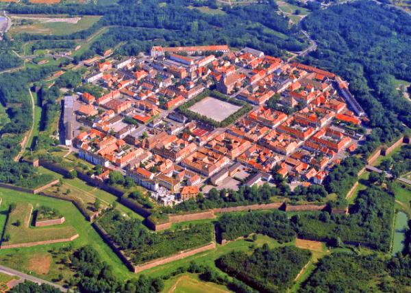 01_2017-08-22_Neuf-Brisach_Part of Fortifications of Vauban �²������ˡ��ְ�Ҫ��һ����0001.JPG