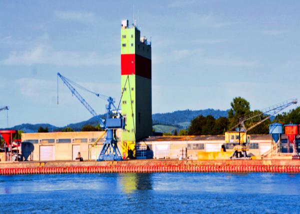 2017-08-22_Silo Tower @ Rhine Port of Breisach-20001.JPG