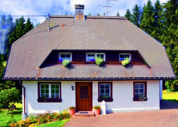 26_2017-08-22_Bernau_Haus Marlene Kaiser w a Steeply pitched Roof�����ݶ�ũ��-10001.JPG