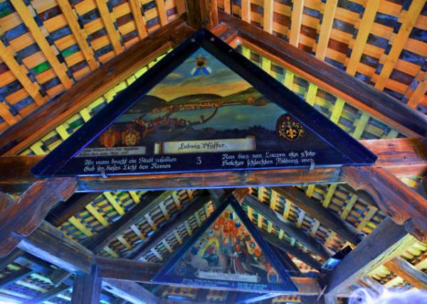 05_2017-08-23_Chapel Bridge_Illustrating Scenes from Swiss History & the Lives of Local Saints�����ʿ��ʷ�����͵���ʥͽ������0001.JPG