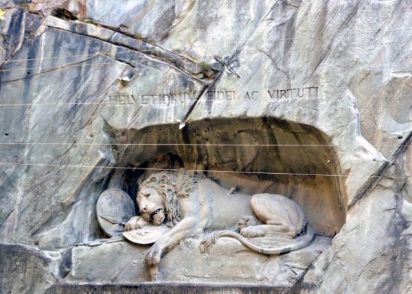 02_2017-08-23_Lion Monument-10001.JPG