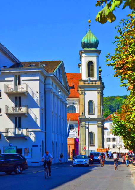 13_2017-08-23_Street_Bahnhofstrasse0001.JPG