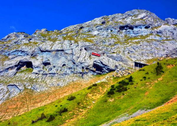 03_2017-08-24_Cogwheel Railway w the Slope @ 48 Degree-20001.JPG