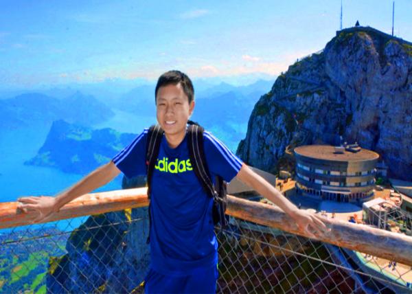 05_2017-08-24_Hotel Bellevue Pilatus w Esel or Donkey Summit in the Background ����ά��Ƥ��ͼ˹�Ƶ���¿��-20001.JPG