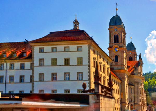 15_2017-08-24_The Abbey as Seen from the Left-20001.JPG