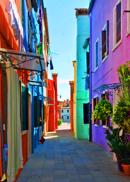 19_2018-07-08_Burano_Line Drying Clothes ������0001.JPG