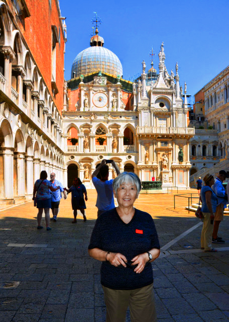 1779581625178129.jpg 12_2018-07-09_Doge's Palace_Courtyard -20001.JPG
