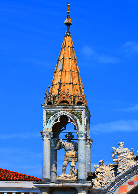 2018-07-09_St Mark's Basilica_Turret ��¥0001.JPG