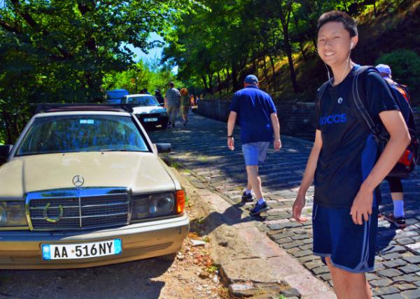 23_2018-07-14_Albanian Good Luck Mercedes w Horseshoe-10001.JPG