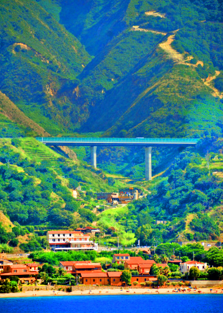 13_2018-07-16_Reggio Calabria_Motorway �׽������������Ǹ��ٹ�·-10001.JPG