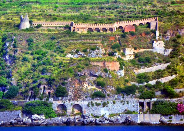 14_2018-07-16_Villa San Giovanni_Histocial Ruins ʥ����������ʷ��ַ0001.JPG