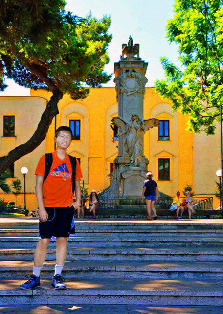 1779939280877464.jpg 02_2018-07-17_Sorrento_Mors Immortalis Monument @ Piazza della Vittoria 苏莲托胜利广场·永春不朽纪念碑0001.JPG
