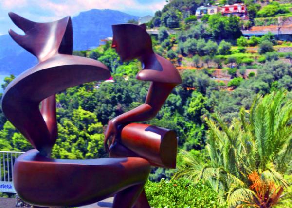 19_2018-07-17_Positano_Sculpture The Conversation ���ܡ��Ի���-20001.JPG