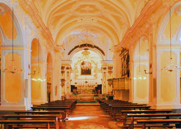 10_2018-07-17_Praiano_Church of San Luca Evangelista_Interior.jpg