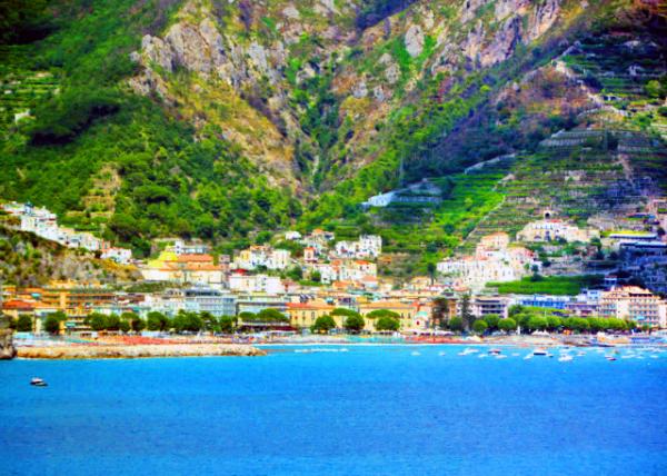 09_2018-07-17_Atrani_Village between Civita Hill & Aureo Hill ��ά��ɽ�Ͱ��װ�ϣ��֮��Ĵ�ׯ0001.JPG