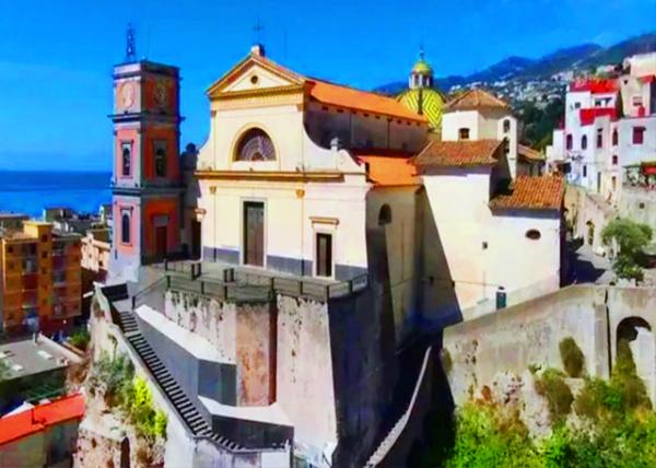 19_2018-07-17_Maiori_Collegiate Church of Santa Maria a Mare in 13C ����ʮ�����͵�ʥĸ�����Ǵ�ѧ����.JPG