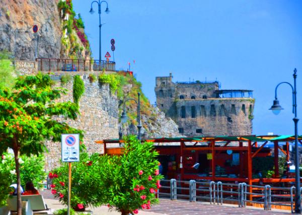 24_2018-07-17_Maiori_Ferry Station �ֶ�վ0001.JPG