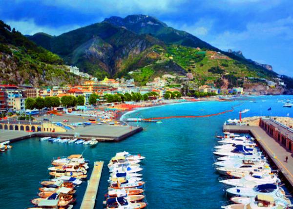 27_2018-07-17_Maiori Harbor for Local Ferries.JPG0001.JPG