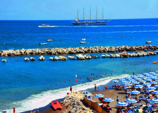 08_2018-07-17_Salerno_Seafront Promenade ��������-30001.JPG