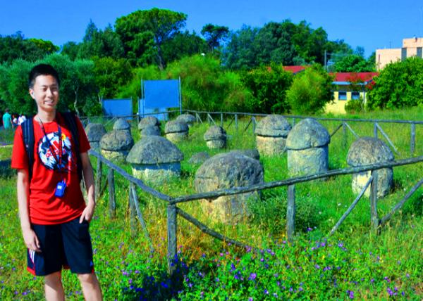 03_2018-07-18_Tarquinia_Estruscan Necropolises_Early Villanovan Tombs w Tumuli or Surface Mound ���ڴ��з�ͷ�����ѵ�ά��ŵ����Ĺ-10001.JPG