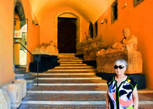 08_2018-07-18_Tarquinia National Museum_Sarcophagus-10001.JPG