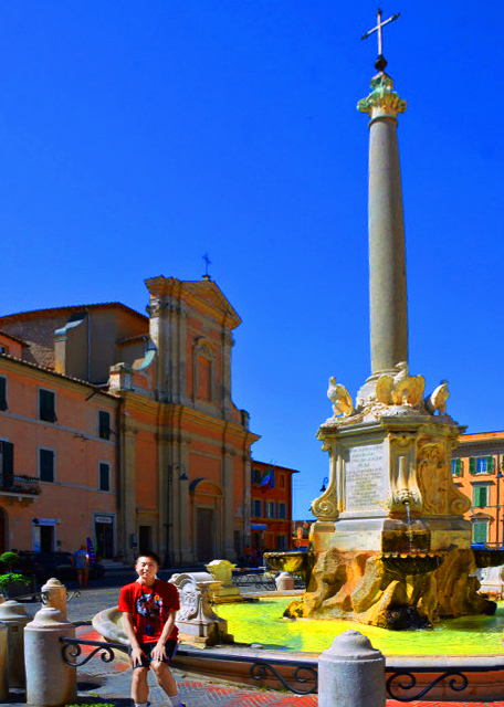 14_2018-07-18_Tarquinia_Piazza Giacomo Matteotti _Monumental Fountain �ֿ�Ī�����ذµٹ㳡�����Ȫ0001.JPG